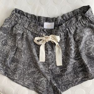 Aritzia Wilfred Silk Shorts M